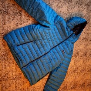 Patagonia hooded Blue Puffer Jacket down hoodie
